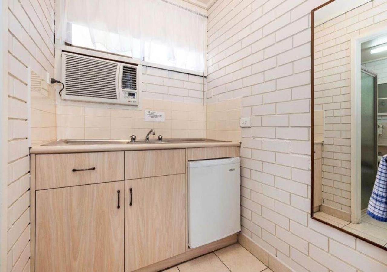 Burwood East Motel Екстер'єр фото