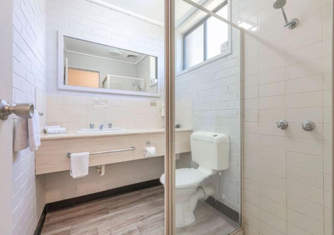 Burwood East Motel Екстер'єр фото