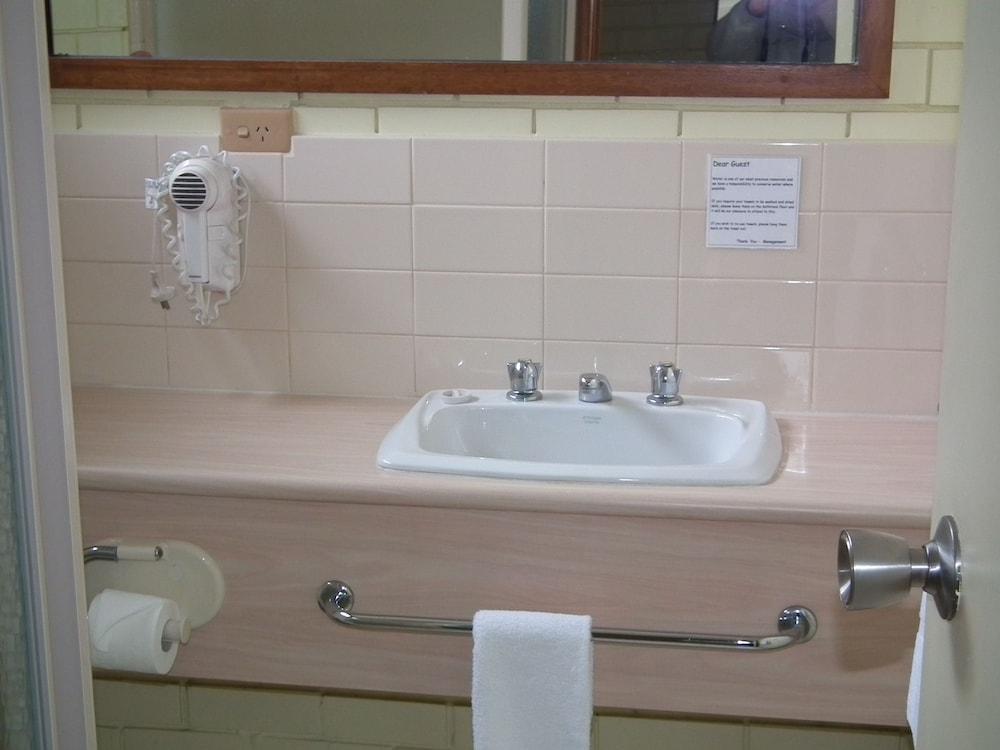 Burwood East Motel Екстер'єр фото